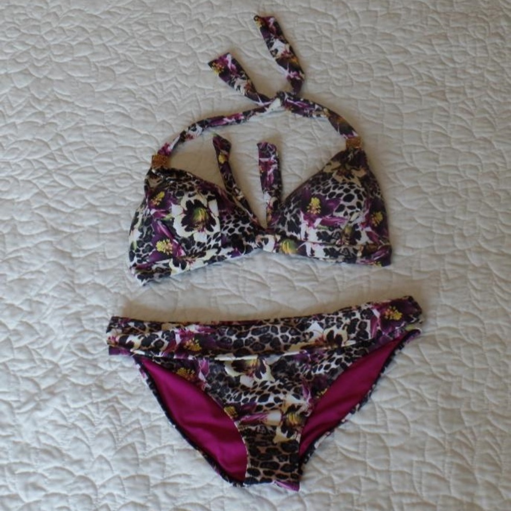 Size 16 Unbranded Floral Leopard Print Bikini